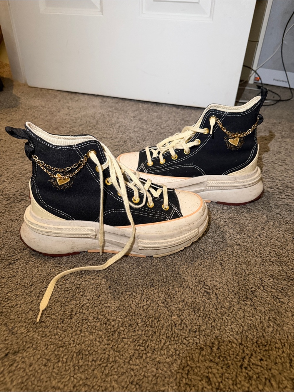 Women's 8 converse run star legacy cx platform shoes